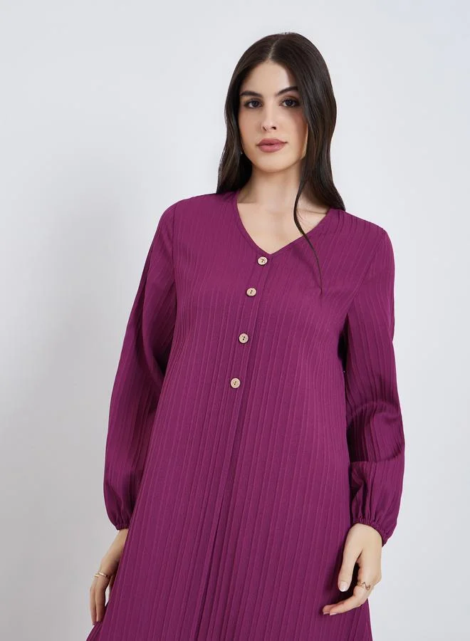 أميرة جلابية ماكسي نسائية مزينة بأزرار ونسيج بارز باللون الأرجواني