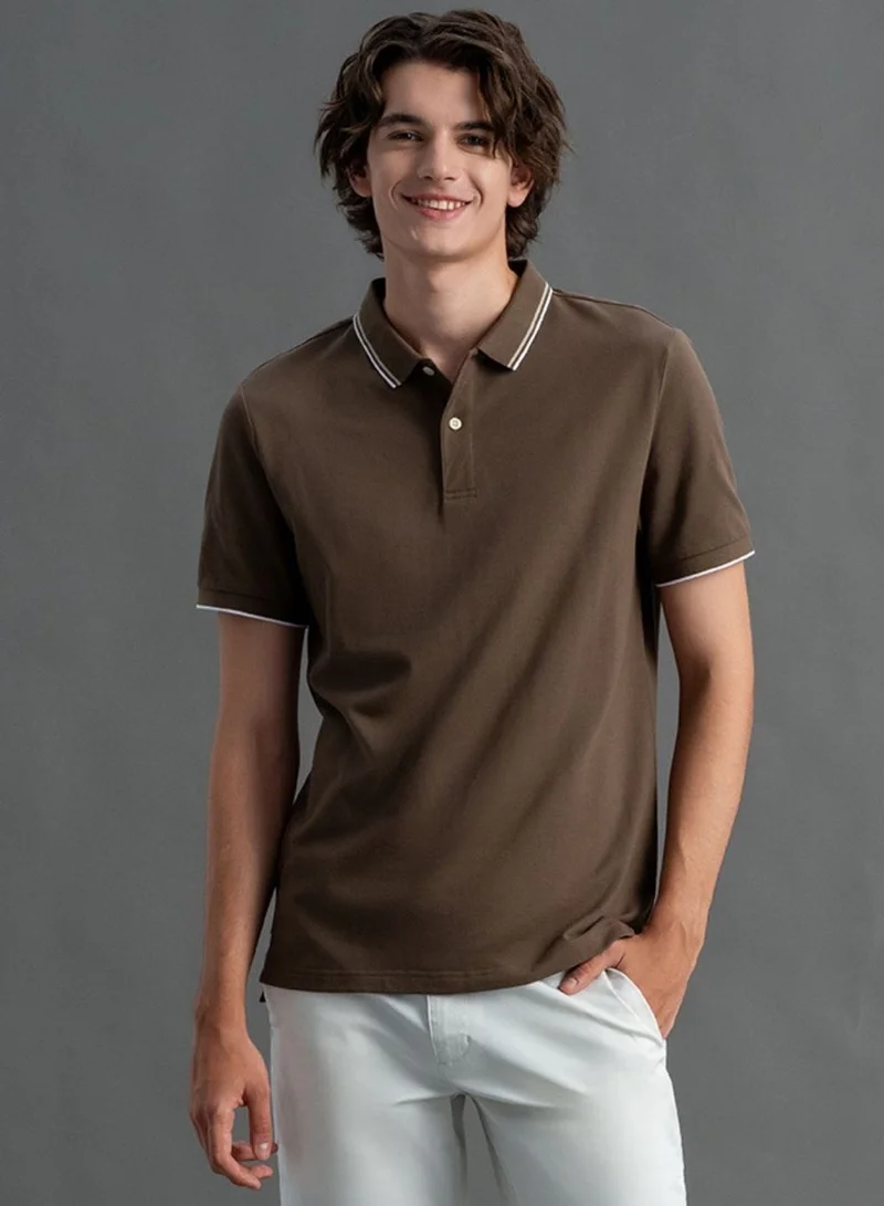 Men's Slim Fit Pique Polo: Elevated Comfort, Modern Style