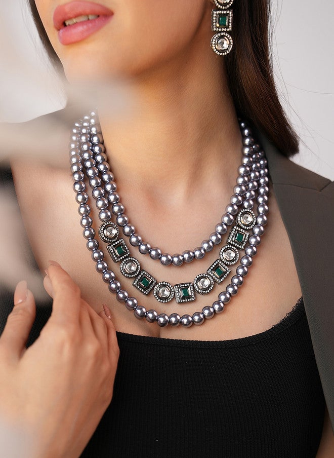 Binnis Wardrobe Silver-Toned & Green Three Layered Jewellery Set - Image 2