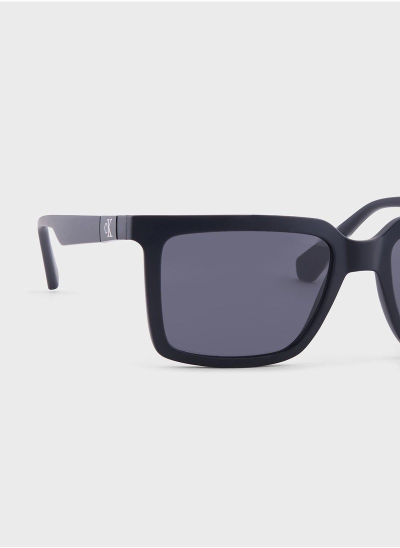 Calvin Klein Jeans Ckj23659S Oversized Sunglasses  - Image 4