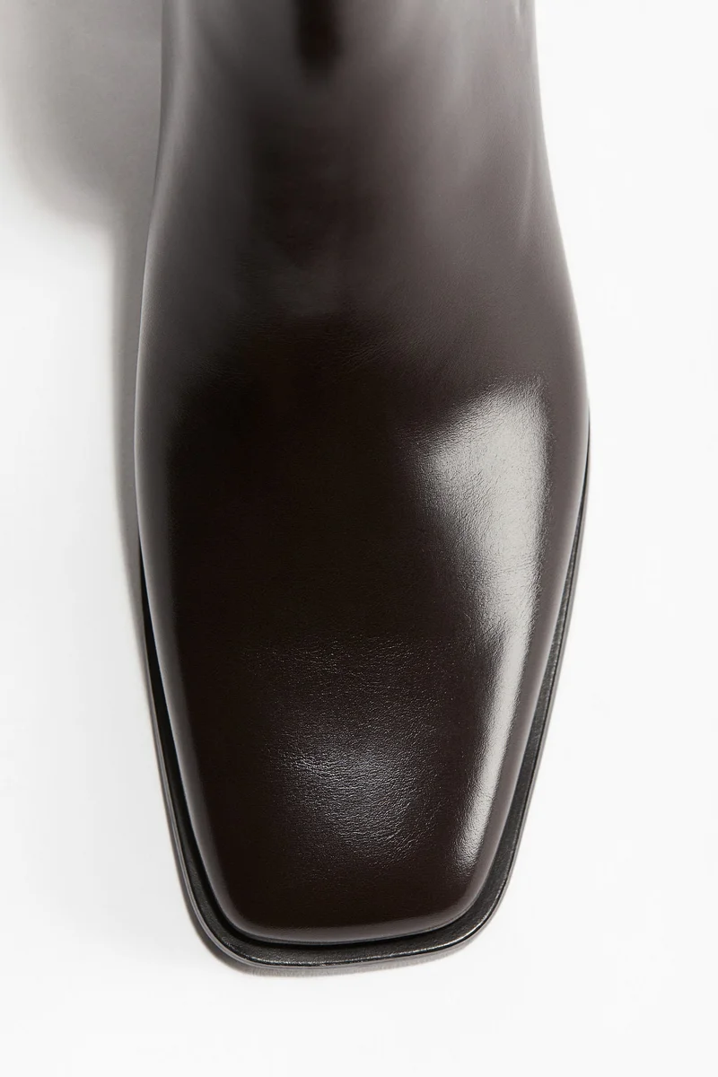 H&M Chelsea Boots