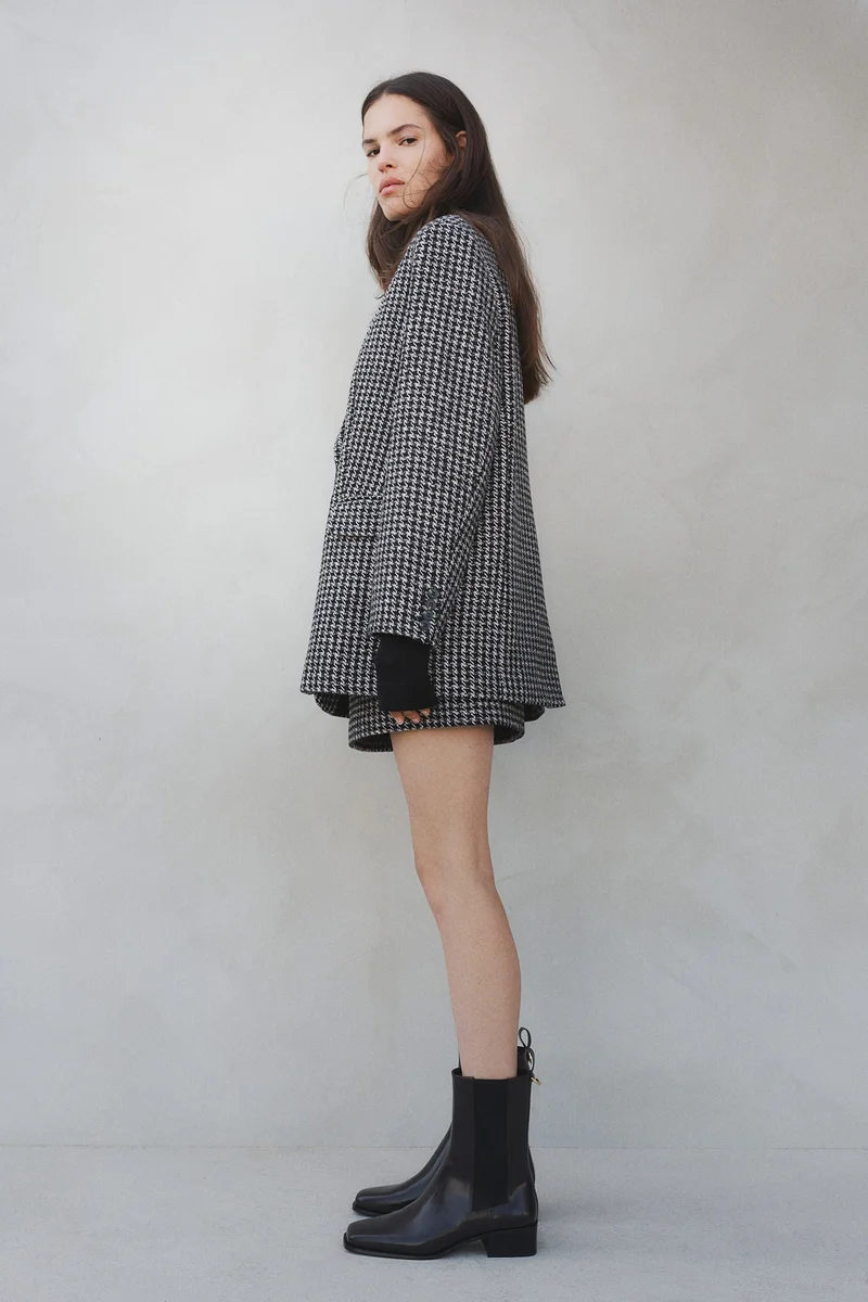 H&M Chelsea Boots