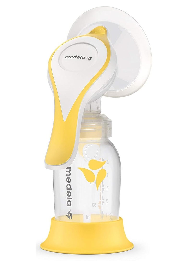 Medela Manual breast pump with Flex Shields Harmony Single Hand for More Comfort and Expressing More Milk - Image 1
