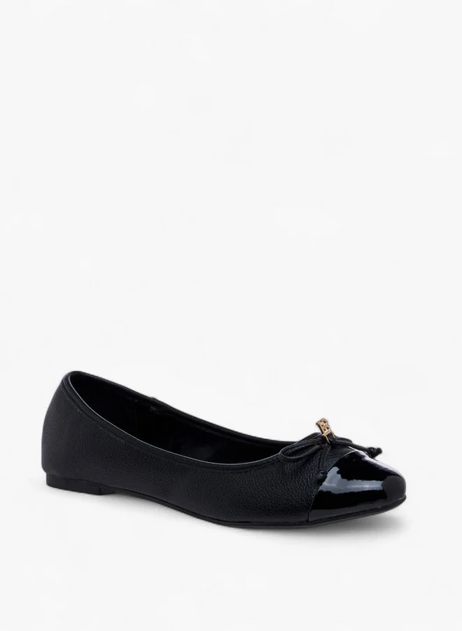 فلورا بيلا من شو إكسبرس Bow Accent Slip-On Ballerina Shoes