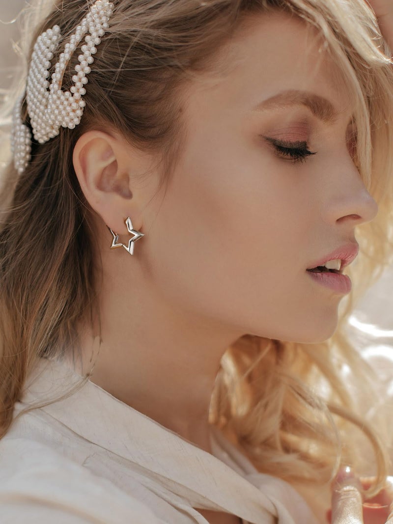 FindChic Star Earrings for Sensitive Ears, Platinum Plated Silver Star Hoop Earrings, Hypoallergenic Small Huggie Hoops with Sterling Silver Post, Lightweight Funky Cute Jewelry, Christmas Gifts - Image 2