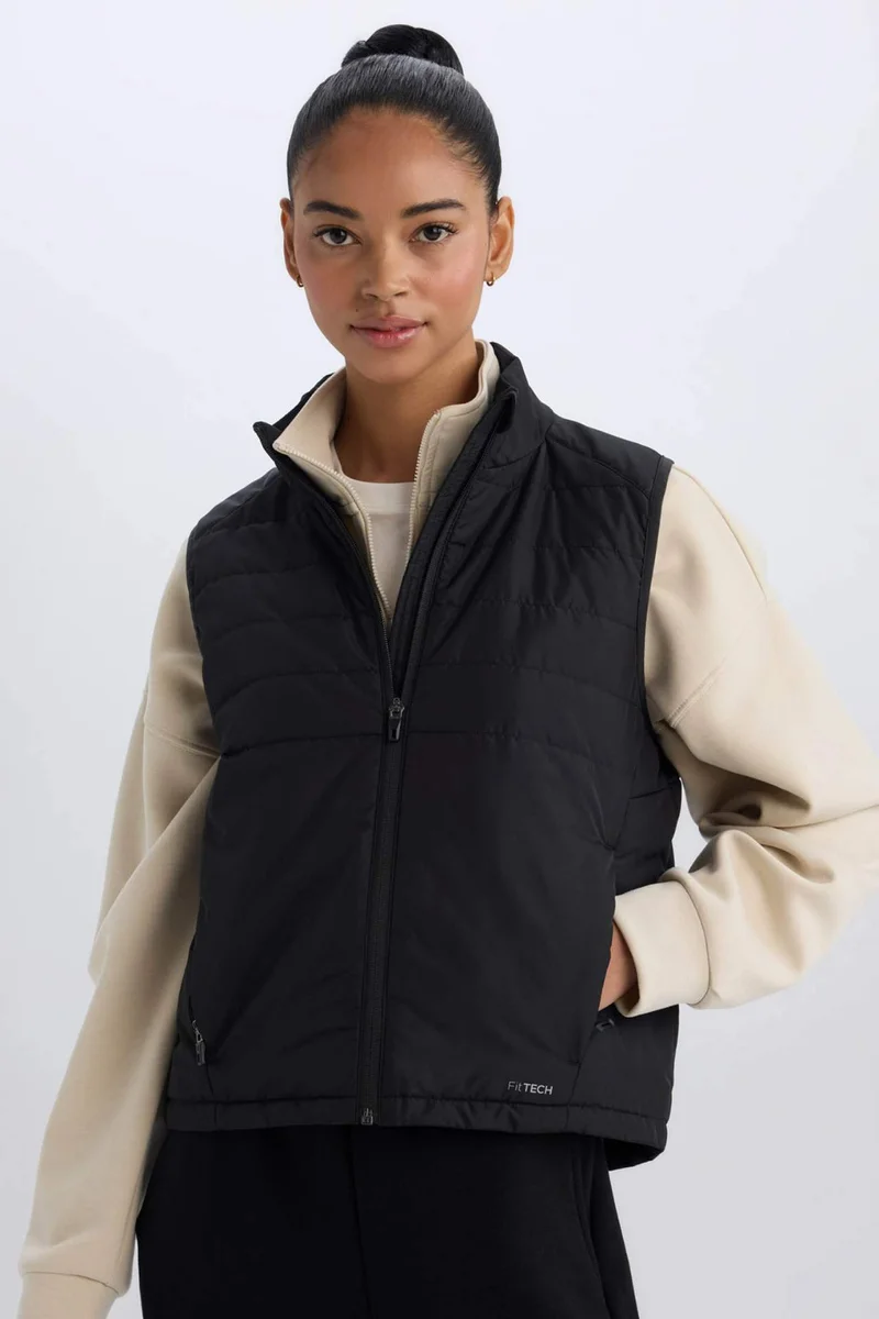 ديفاكتو DeFactoFit Waterproof Regular Fit Zip-Up Sports Puffer Vest