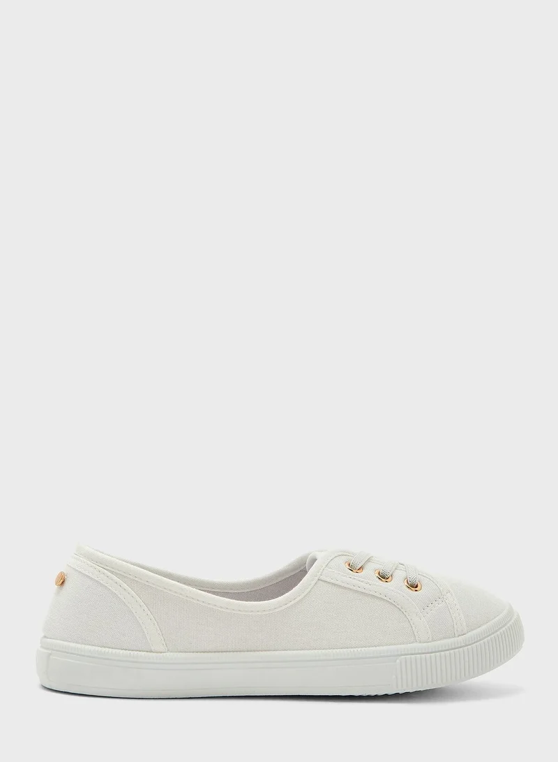 NEW LOOK Melody Canvas Low Top Sneakers