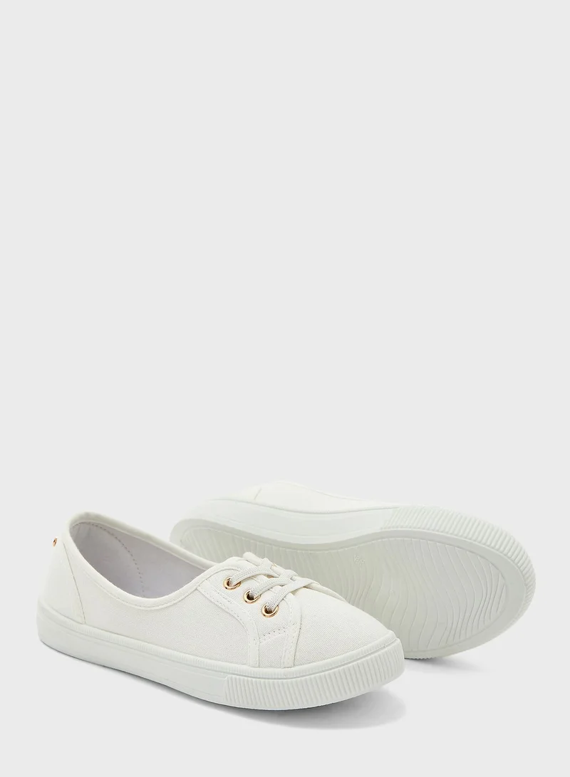 NEW LOOK Melody Canvas Low Top Sneakers
