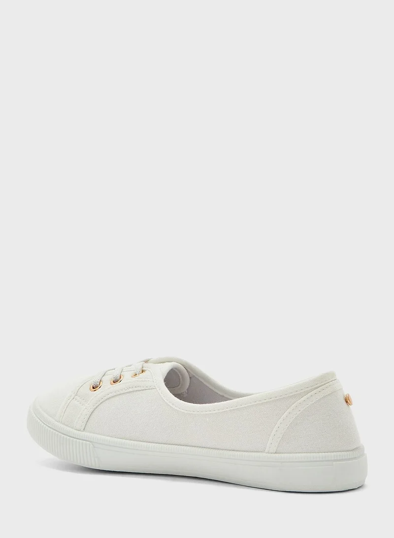 NEW LOOK Melody Canvas Low Top Sneakers