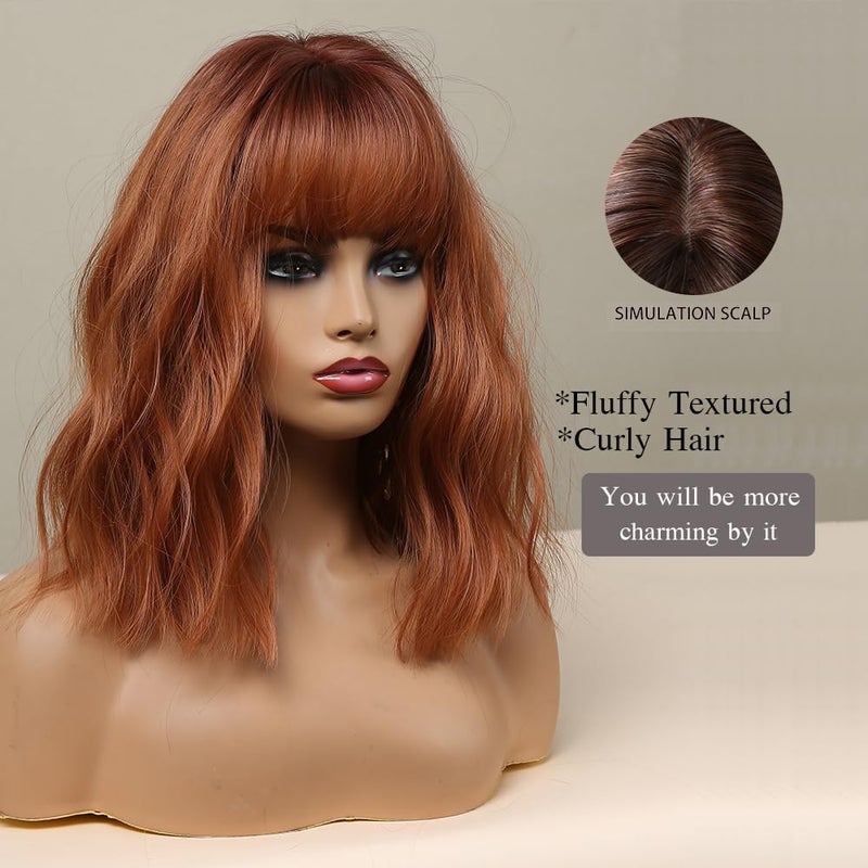 Esmee باروكة إسمى بطول 14 بوصة بلون بني محمر مع غرة للنساء، شعر صناعي طبيعي، باروكة أومبري بجذور داكنة، باروكات مموجة فضفاضة لملابس الكوسبلاي والحفلات اليومية - Image 2