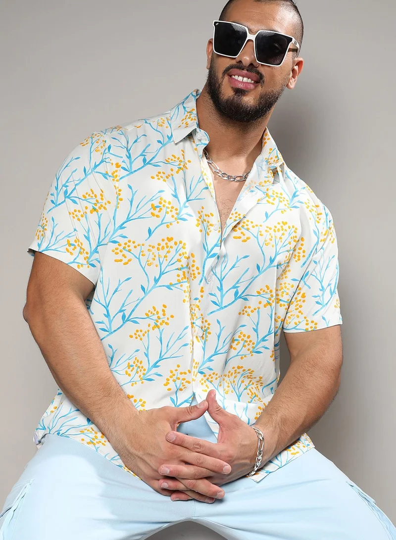 Instafab Plus Instafab Plus Men's Multicolour Floral Strokes Shirt For Casual Wear | Spread Collar | Short Sleeve | Button Closure | Rayon Shirt Crafted With Comfort Fit For Everyday Wear