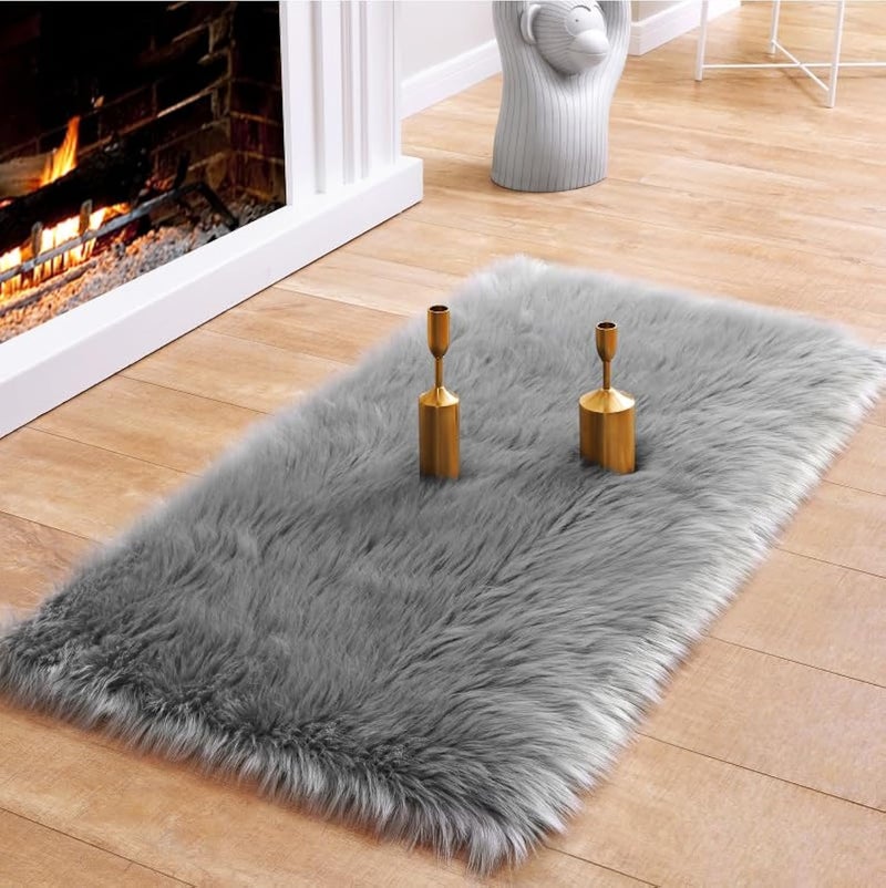 Ciicool Grey Fur Fluffy Rug 2x4 ft Small Faux Fur Rugs for Bedroom Washable Faux Sheepskin Carpet for Sofa Couch Seat Cushion Thick Shaggy Furry Rugs Floor Carpets for Bedside Living Room