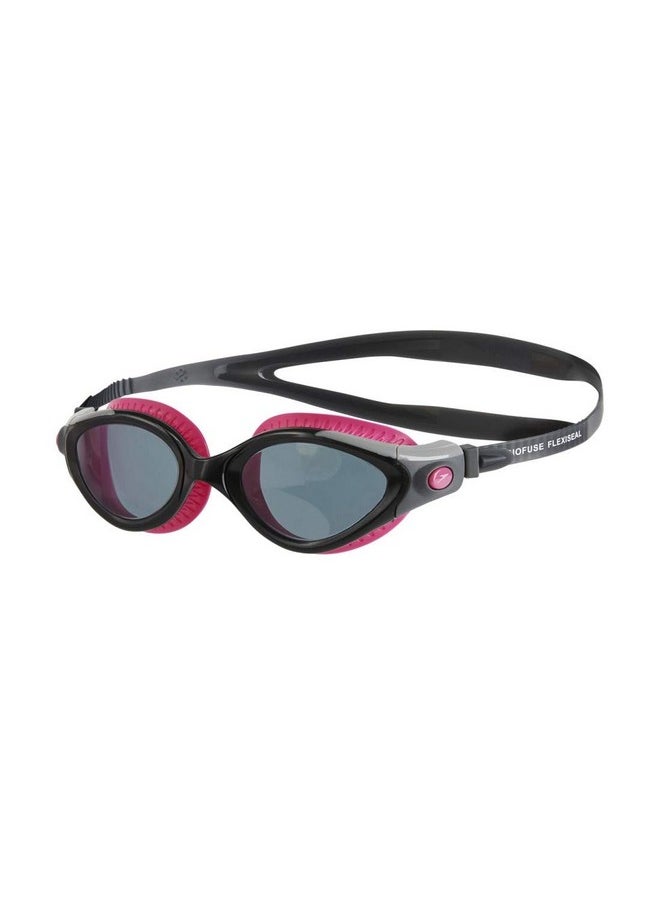 speedo نظارات سباحة فوتورا بيوفيوز فليكس سيل للنساء - سوداء  - Image 2