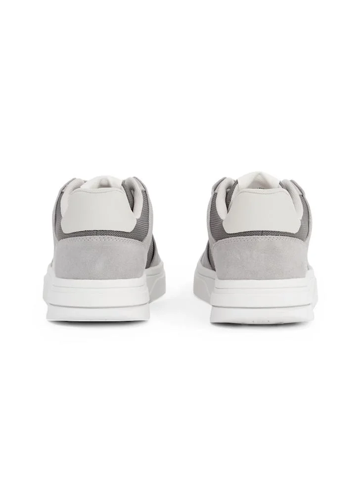 تومي جينز Lace Up Low Top Sneakers