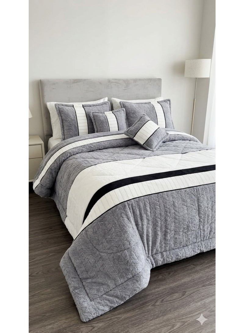 طقم لحاف فايبر 4قطع فرو حفر ليزر تصميم اسباني