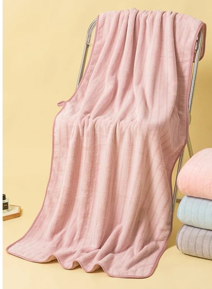 A large, thick, quick-drying microfiber body towel, super absorbent and lightweight  - Image 2