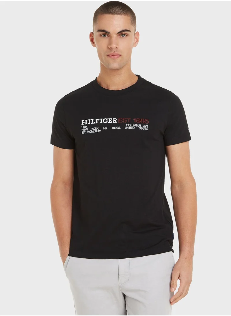 TOMMY HILFIGER Chest Logo Crew Neck T-Shirt