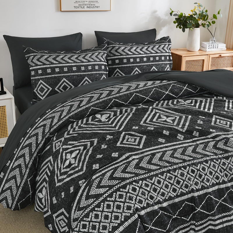 Yiran Queen Comforter Set, 7 Pieces Black Reversible Bedding Set, Boho Aztec Bed in A Bag, Lightweight Soft Bed Comforter Set with Sheets, Pillowcases & Shams - Image 4