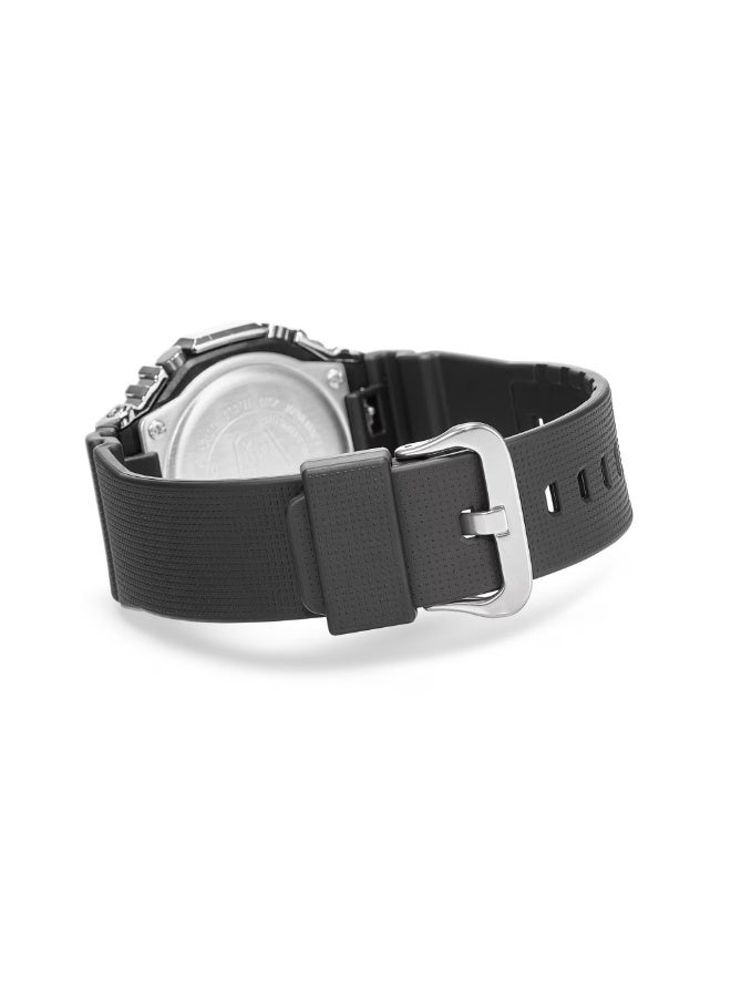 CASIO ساعة كاسيو جي شوك GM-2100-1ADR بزاوية معدنية تناظرية رقمية بقرص أسود وحزام من الراتنج 200 متر للرجال - Image 2
