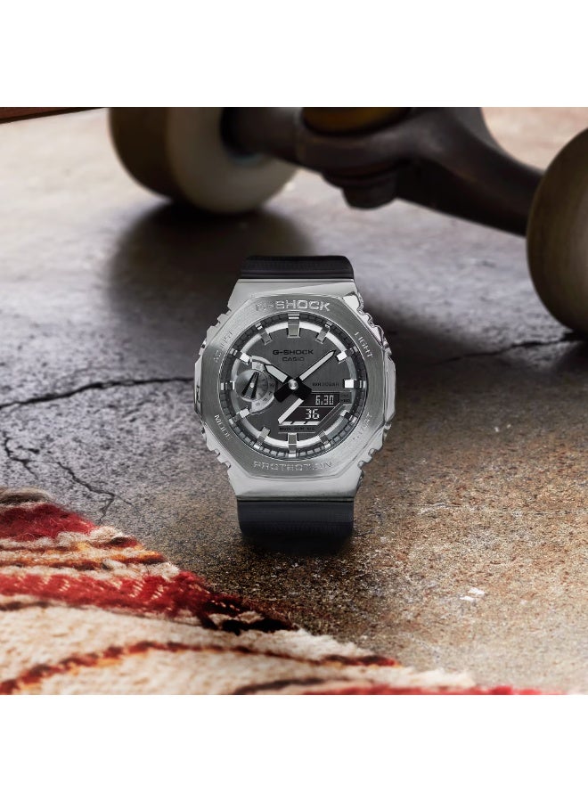 CASIO ساعة كاسيو جي شوك GM-2100-1ADR بزاوية معدنية تناظرية رقمية بقرص أسود وحزام من الراتنج 200 متر للرجال - Image 5