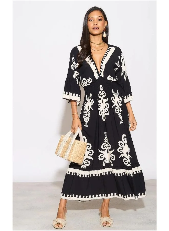 Hoxton Gal Black Printed V-Neck Maxi Dress with 3/4 Sleeves – Relaxed Fit