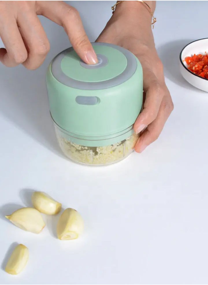Wireless Electric Garlic Chopper, 250ML Capacity, Portable USB Rechargeable Food Processor, Effortless One-Touch Operation, Waterproof Design, Ideal for Baby Food, Meat, Vegetables, and Sauces,Green