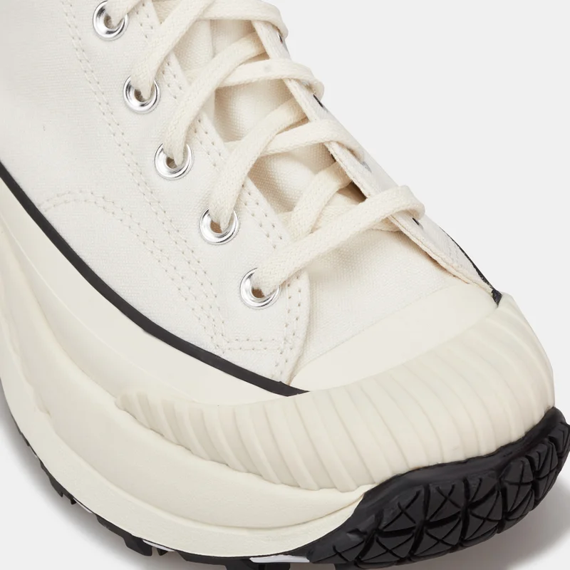 Converse White Chuck 70 AT-CX Unisex Shoe for Men | Best Price UAE