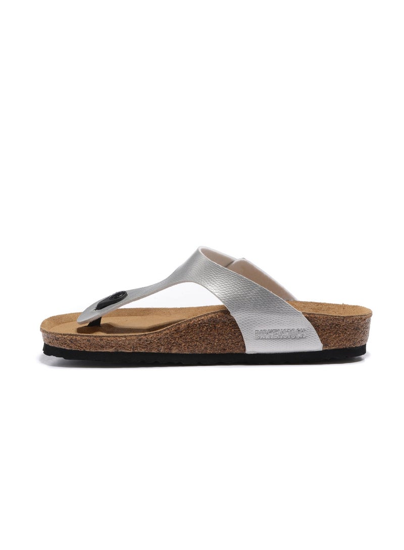 BIRKENSTOCK Gizeh Toe-Post Leather Sandals - Image 4