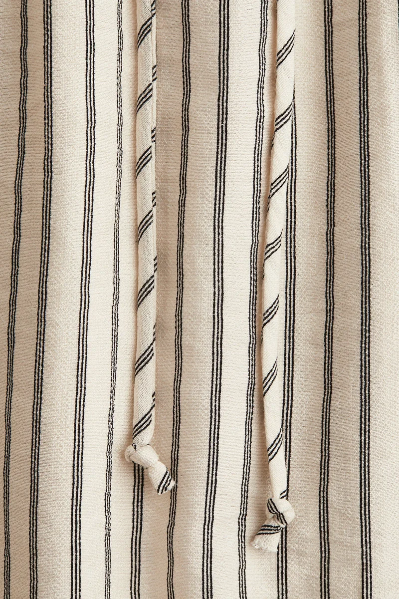 اتش اند ام Drawstring shorts