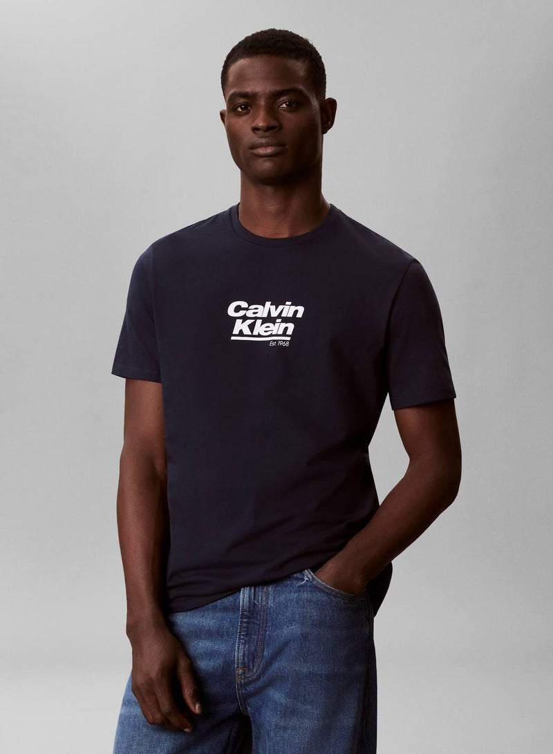 Calvin Klein Jeans تي شيرت بولو جرافيك بياقة دائرية - Image 1