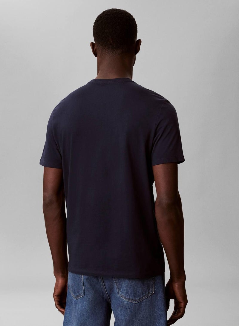 Calvin Klein Jeans تي شيرت بولو جرافيك بياقة دائرية - Image 3