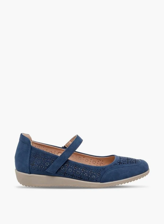 لو كونفورت Women Laser Cut Mary Jane Shoes
