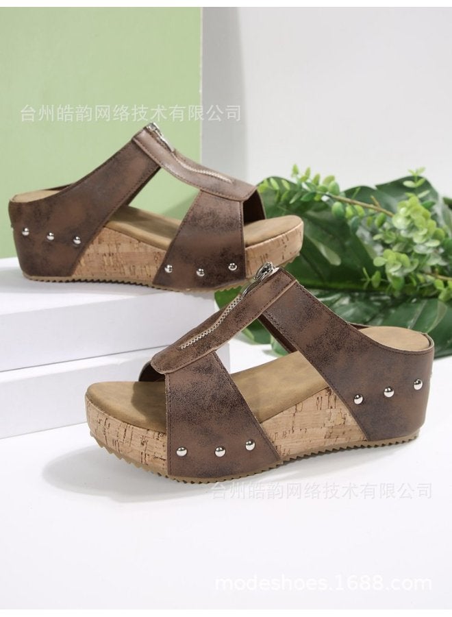 Summer New Products, Direct From Large Size Women's Shoes, New Women's Wedge Heel Fish Mouth Thick-soled Rivet Sandals