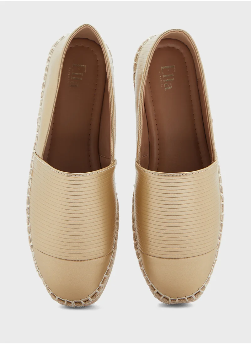 ايلا Pleat Detai Espadrille