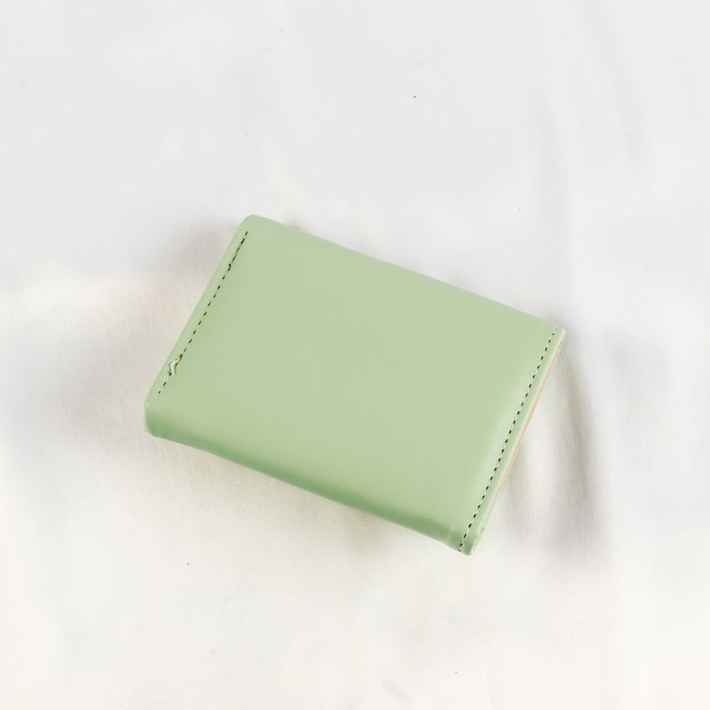 محفظة وحاملة بطاقات جلد أخضر تحتوي على جيوب متعددة للنقود والبطاقات - Image 2