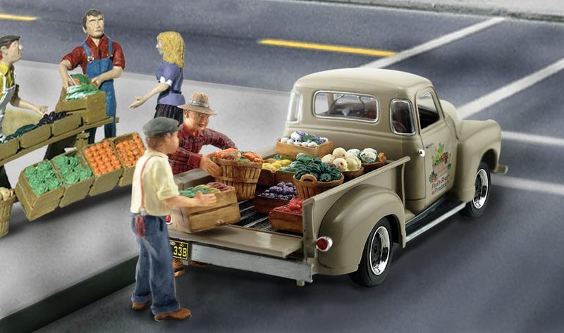 Woodland Scenics Autoscene Paul's Fresh Produce Pickup Truck w/Figures HO Scale Woodland Scenics - Image 3