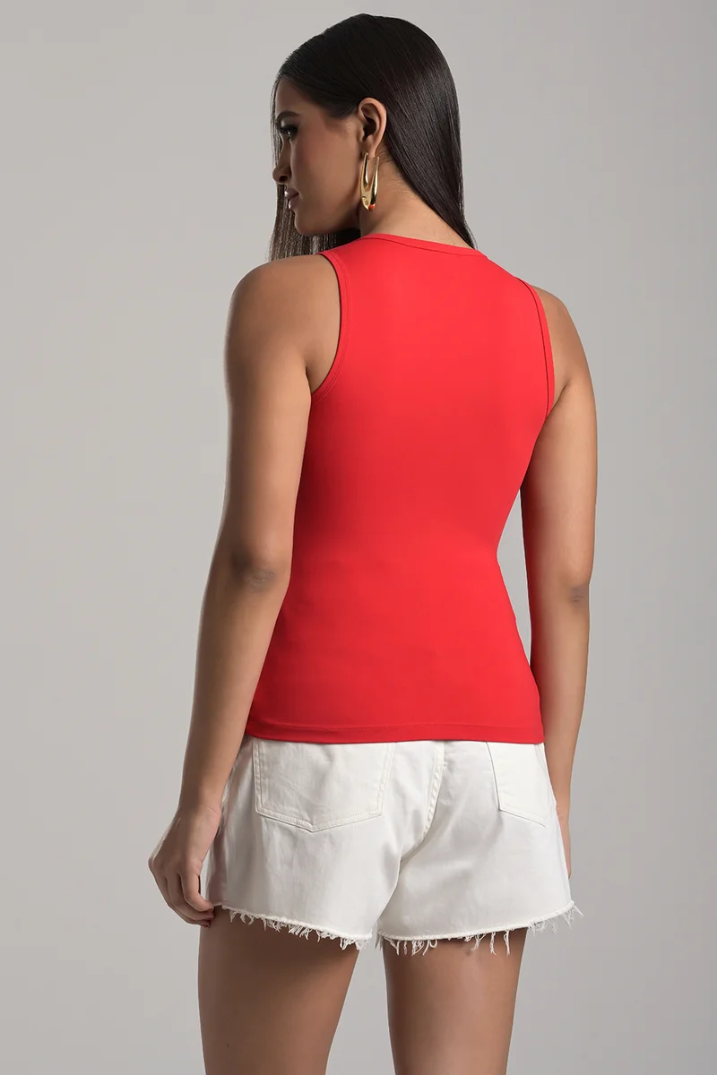 كارمن ستيفنز توب تانك أساسي أحمر