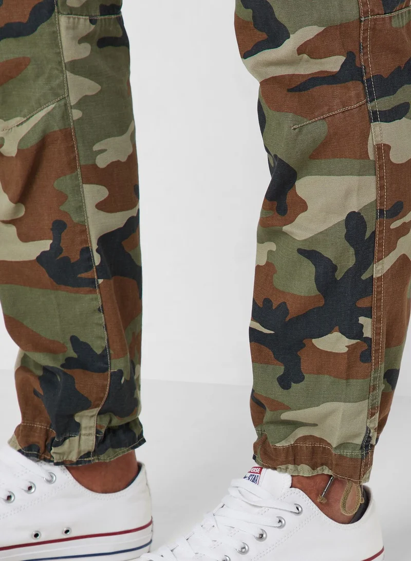 FOREVER 21 Camo Drawstring Sweatpants