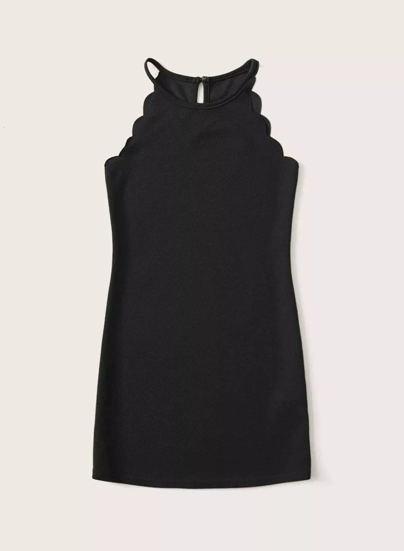 فستان بناتي بدون أكمام بحواف صدفية  - Image 3