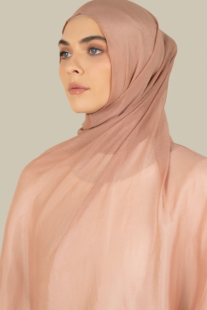 سيلكروز حجاب شيفون حريري بلون الخدود