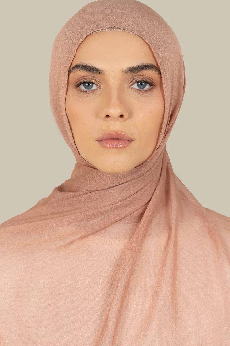 سيلكروز حجاب شيفون حريري بلون الخدود