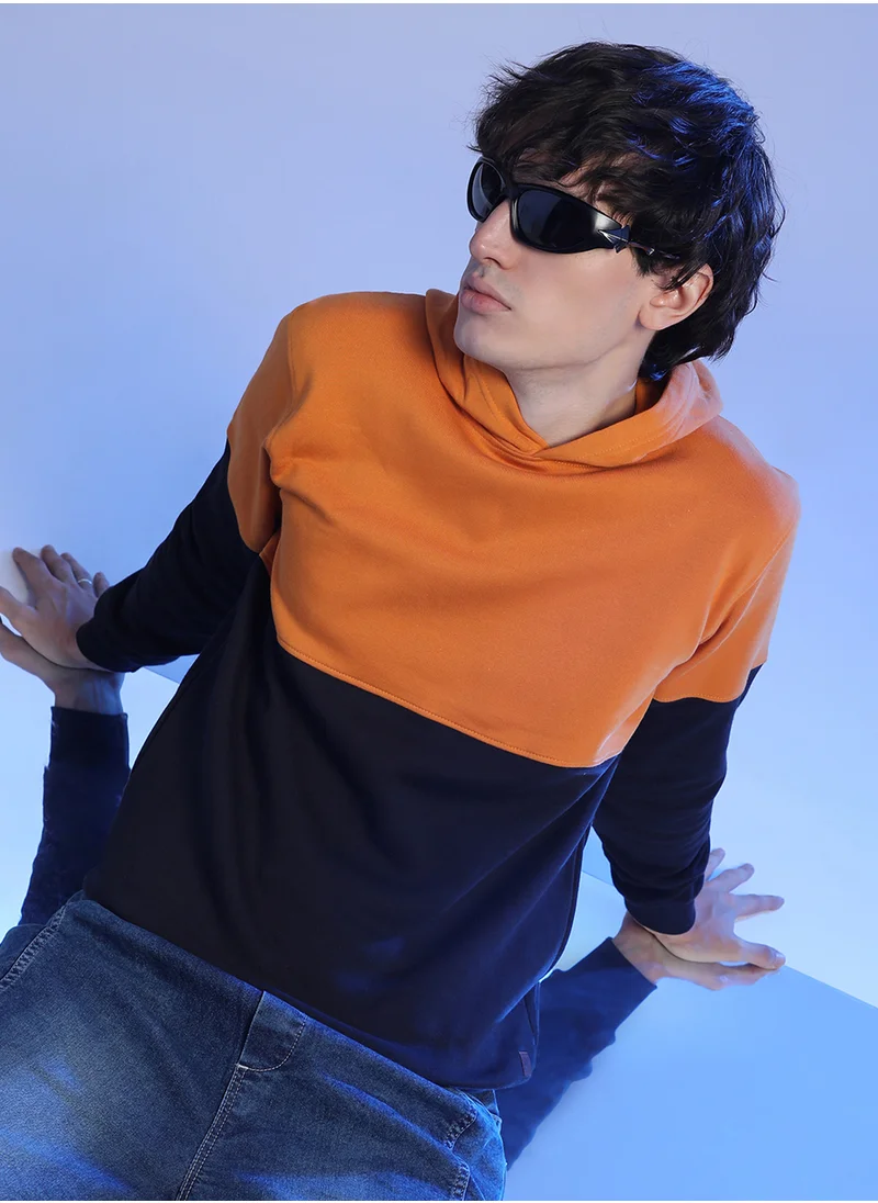 Campus Sutra Men's Mustard Yellow & Onyx Black Contrast Blcok Sweatshirt
