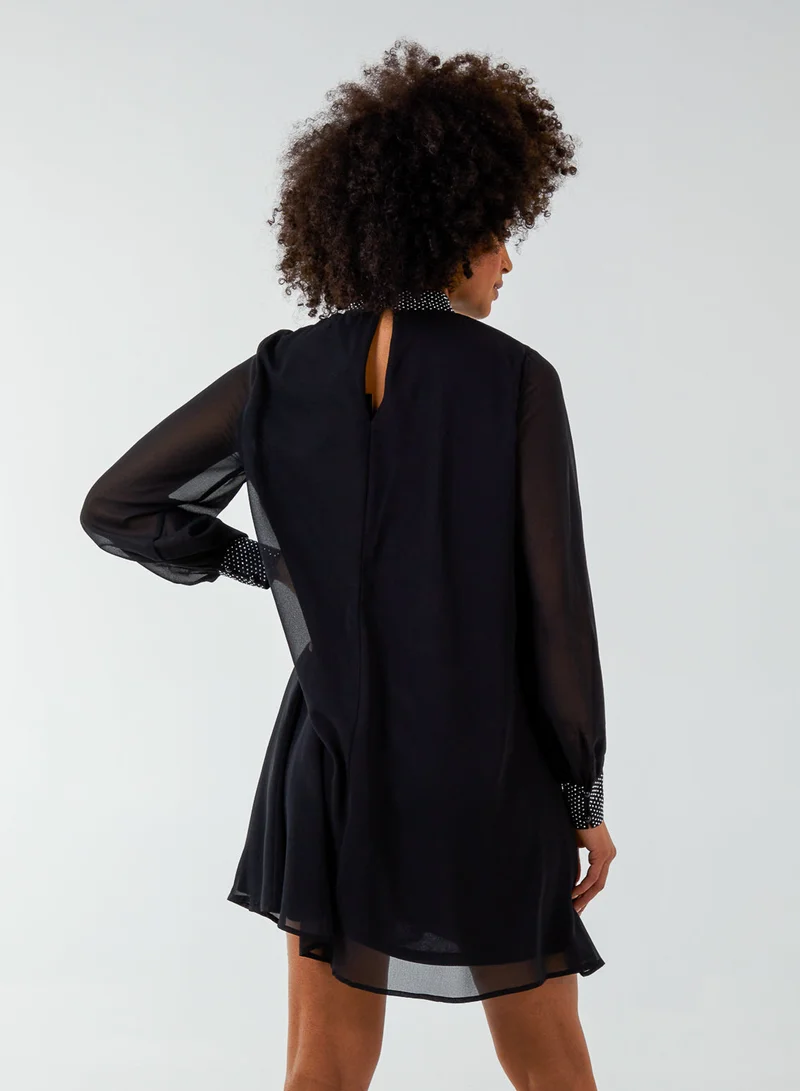 بلو فانيلا فستان ميدي بياقة ماسية