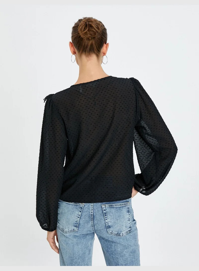 كوتون Buttoned V Neck Ruffle Puff Sleeve Chiffon Shirt