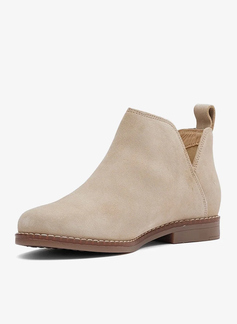 Hush Puppies  Hush Puppies Mazin Cayto Bootie for Women | Best Price UAE