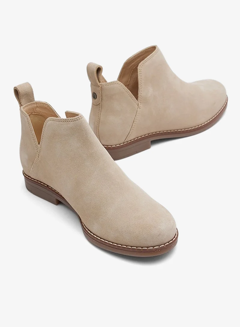 Hush Puppies  Hush Puppies Mazin Cayto Bootie for Women | Best Price UAE