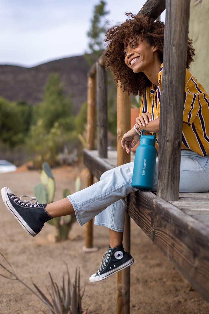 LifeStraw LifeStraw Go Series — Insulated Stainless Steel Water Filter Bottle for Travel and Everyday Use Removes Bacteria, Parasites and Microplastics, Improves Taste, 1L Laguna Teal  - Image 3