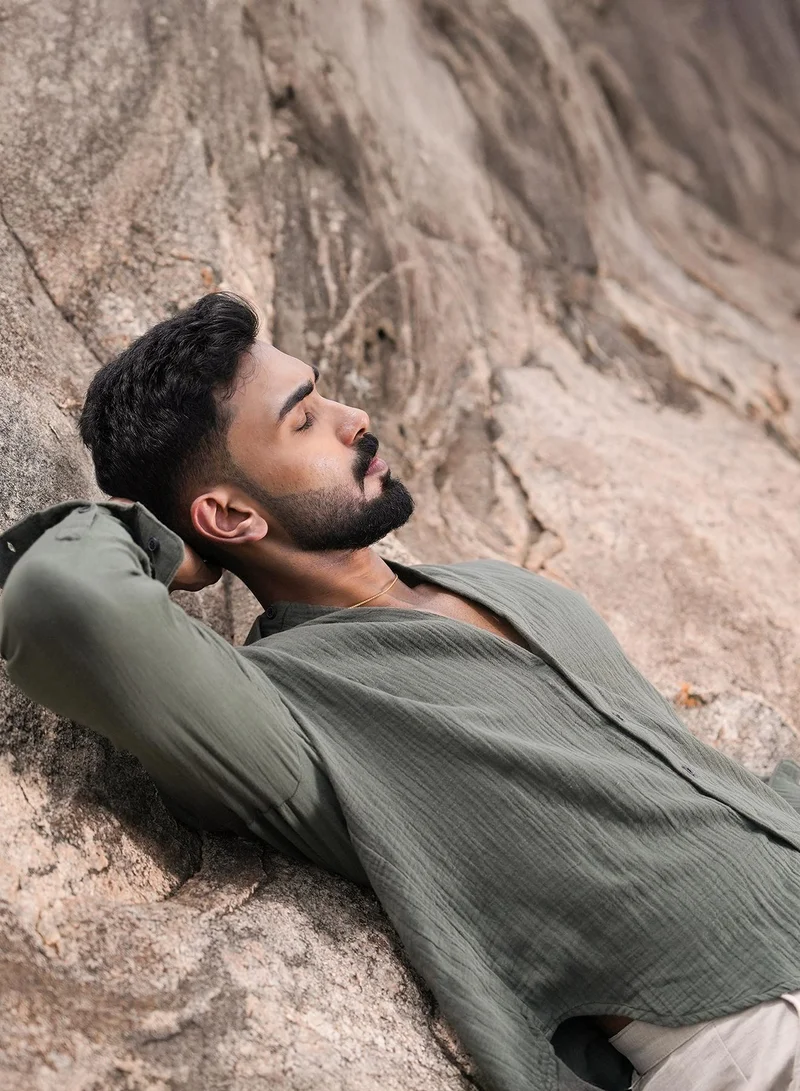 كامبوس سوترا قميص رجالي رمادي بنسيج خفيف