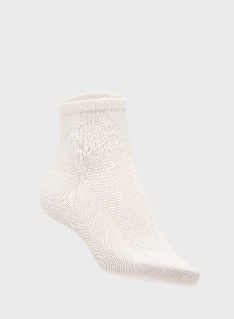 جينجر جوارب قطنية للكاحل بثلاث قطع بتفاصيل فيونكة - Image 3