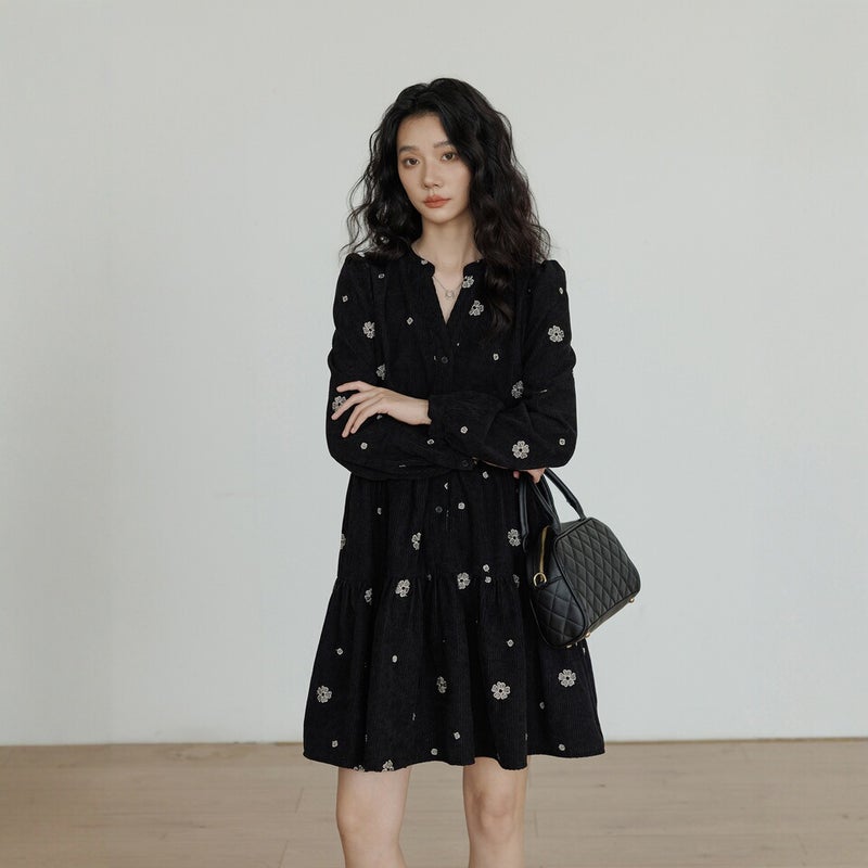 Hepburn style dress, elegant feminine daily styling - Image 2